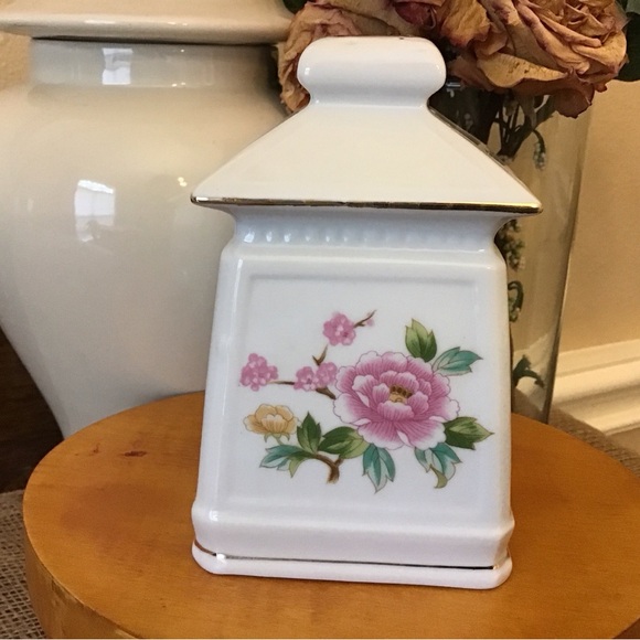 Vintage 60’s Japan I. W. Rice Imports Peony Pagoda lamp diffuser.  Made in Japan - Picture 2 of 7